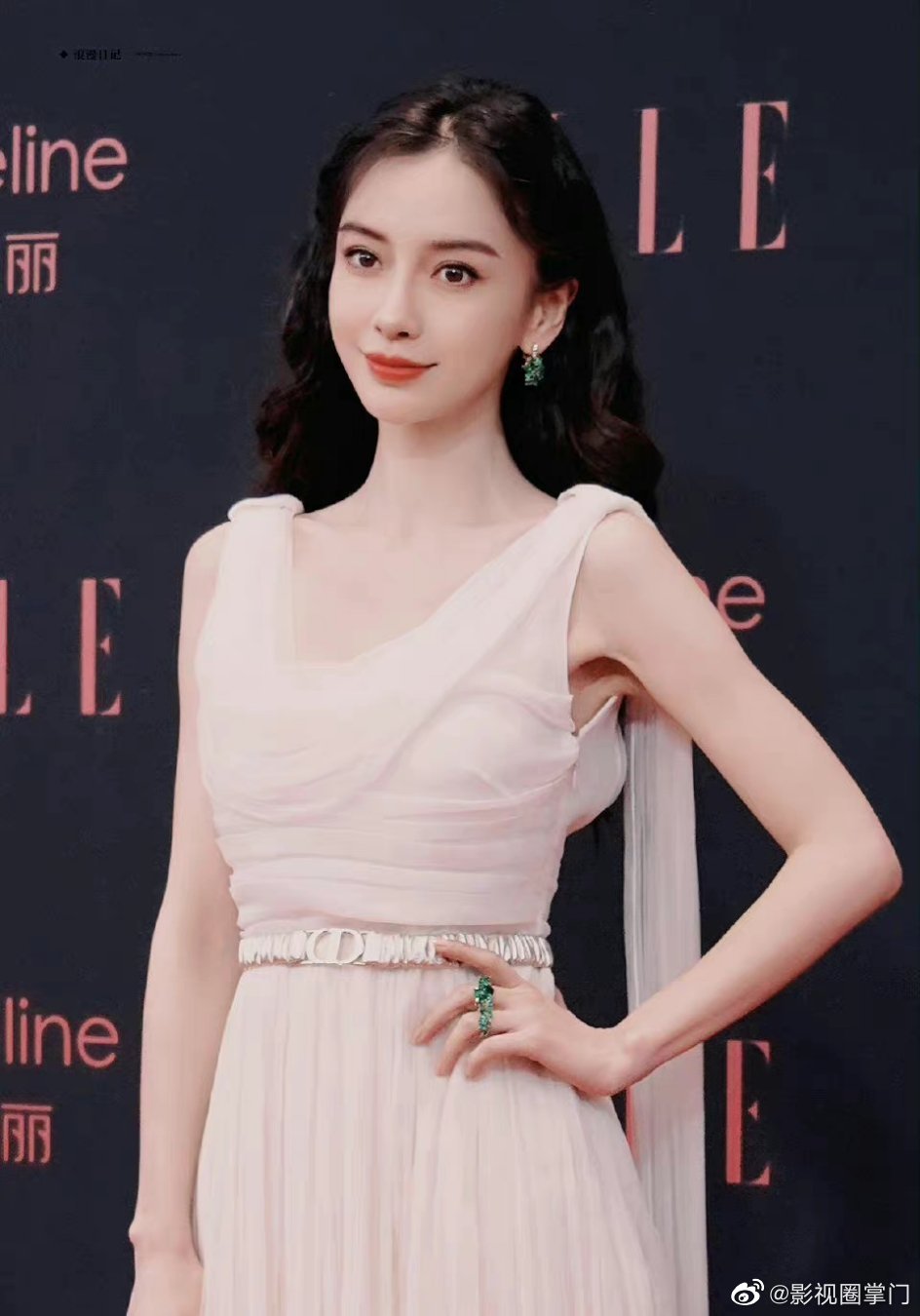 Suzy Angela Baby đụng hàng - Ảnh 1. Suzy Angela Baby đụng hàng - Ảnh 1.